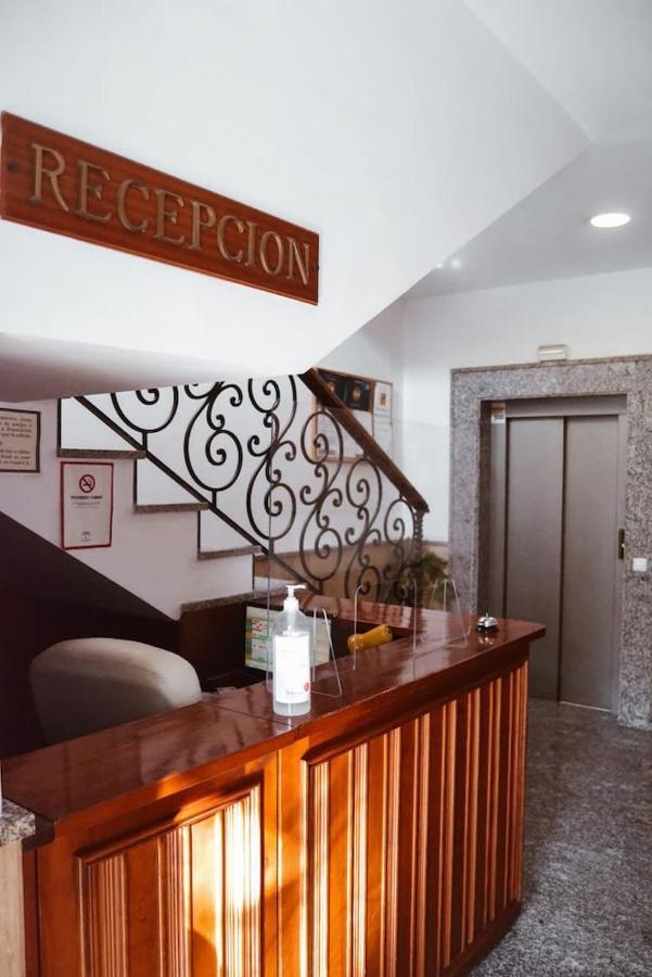 Hotel La Morena Фуeнхирола Екстериор снимка