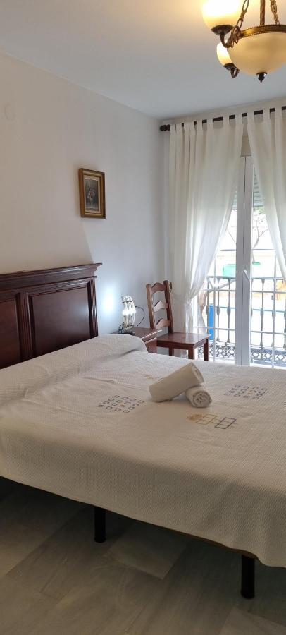 Hotel La Morena Фуeнхирола Екстериор снимка